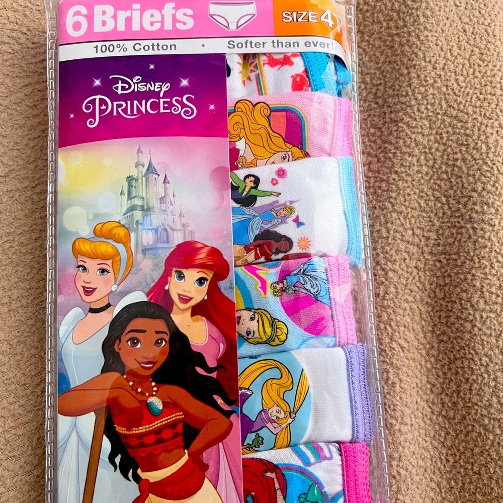 6 Briefs Disney Princess Size 4